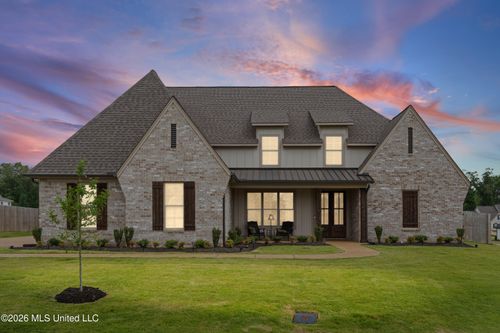 4300 Brooke Dr, Nesbit, MS, 38651-1101 | Card Image