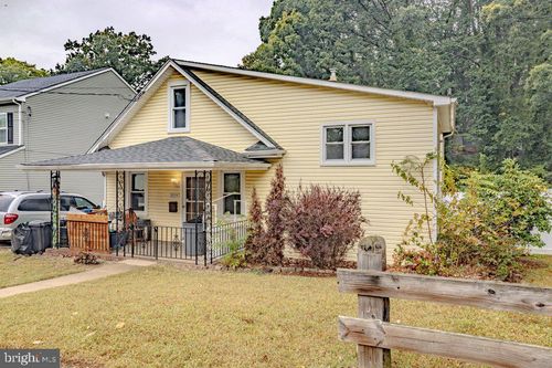 329 Union Ave, RUNNEMEDE, NJ, 08078-1452 | Card Image