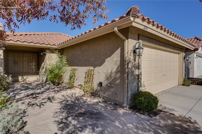 2434 Muirfield Avenue, House other with 3 bedrooms, 2 bathrooms and null parking in Henderson NV | Image 3