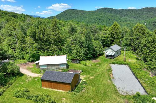 810 Crown Point Road, Plymouth, VT, 05056 | Card Image