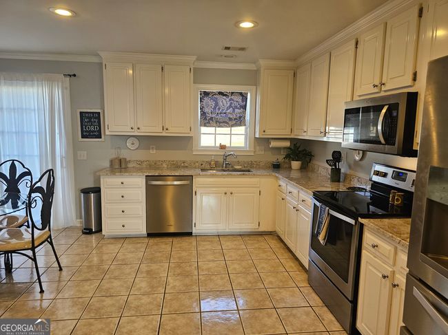 1045 Bazemore Rd, House other with 3 bedrooms, 3 bathrooms and null parking in Dexter GA | Image 8