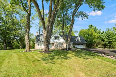 1631 Lindan Drive, House other with 5 bedrooms, 3 bathrooms and null parking in Alden NY | Image 1