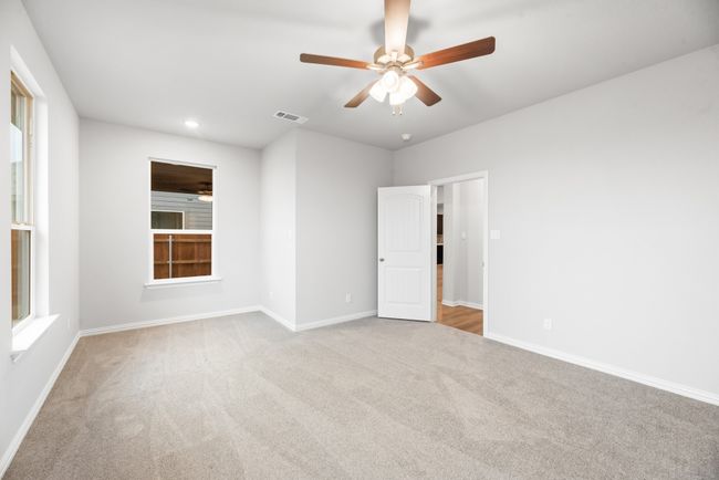 1241 Comal Ln, House other with 4 bedrooms, 2 bathrooms and null parking in Springtown TX | Image 18
