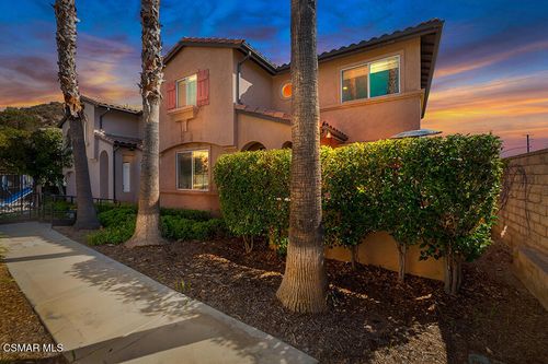 21123 Avenida De Sonrisa, Santa Clarita, CA, 91350-3224 | Card Image