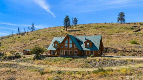 26200 N Wenas Road, Selah, WA, 98942 | Card Image