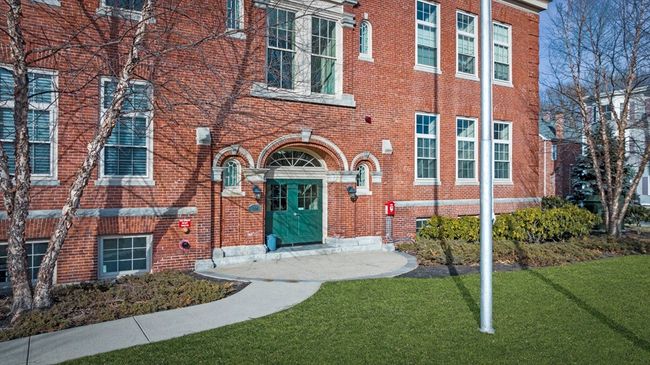 UNIT-260 - 100 Nahant St, Condo with 2 bedrooms, 3 bathrooms and 1 parking in Wakefield MA | Image 4