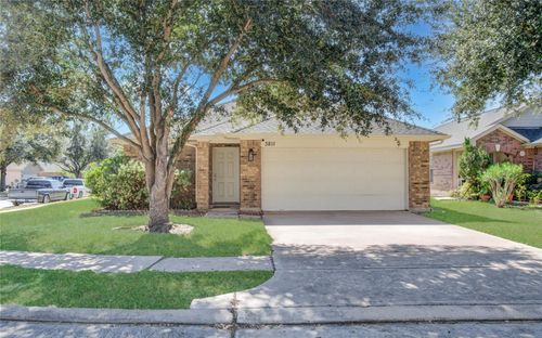 3811 Juniper Meadows Ln, Houston, TX, 77053-4544 | Card Image