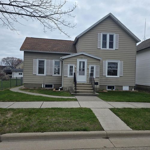 1132 Madison Avenue, Marinette, WI, 54143 | Card Image
