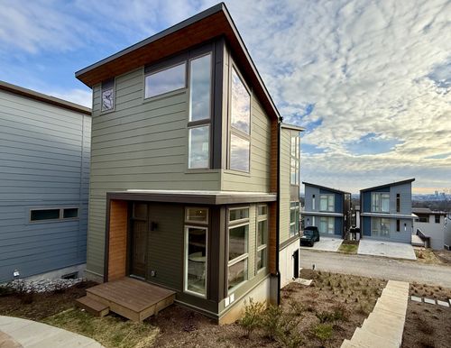 3017 Edwin Cir, Nashville, TN, 37207-5242 | Card Image