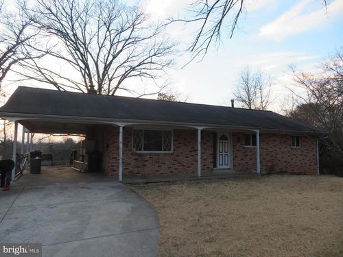 6318 Barrs Ln, LANHAM, MD, 20706-2842 | Card Image