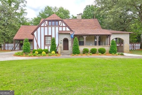 305 S Smith St, Sandersville, GA, 31082-2432 | Card Image