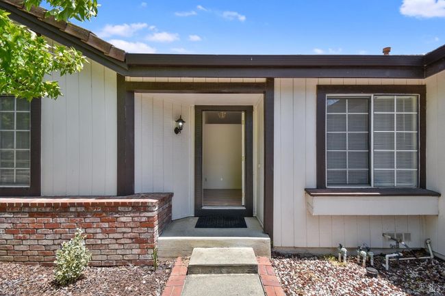 2928 Candleberry Way, House other with 4 bedrooms, 2 bathrooms and 3 parking in Fairfield CA | Image 8