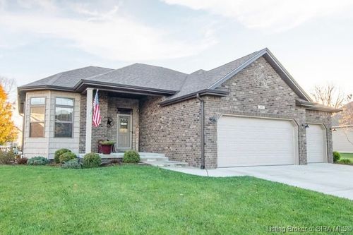 2817 Sunflower Ct, Columbus, IN, 47201-9211 | Card Image