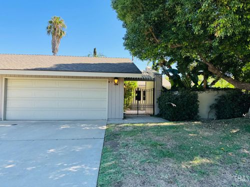 124 Portales Real, Bakersfield, CA, 93309-1302 | Card Image