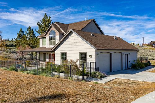 26941 Stirrup Way, Tehachapi, CA, 93561 | Card Image