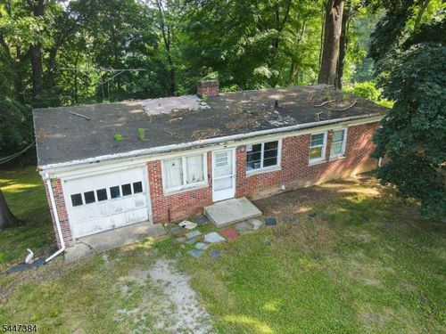 24 Underrock Rd, Sparta, NJ, 07871-3150 | Card Image