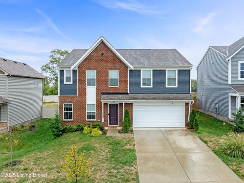 11205 Kaufman Farm Dr, Louisville, KY, 40291-5361 | Card Image