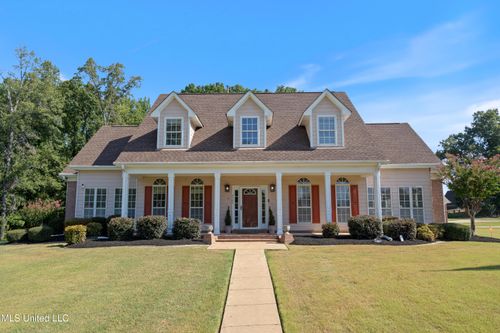 3466 Woodland Trce N, Southaven, MS, 38672-7411 | Card Image