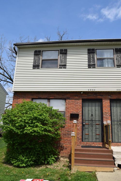 4866 Woodthrush Way, Columbus, OH, 43229-5635 | Card Image