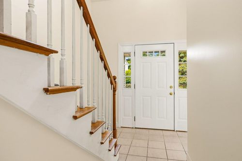 16 Dunlin Way, Portsmouth, NH, 03801-7308 | Card Image