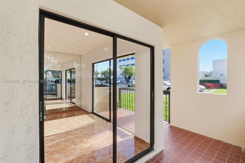 126-995 Sw 84th Ave, Miami, FL, 33144-4173 | Card Image
