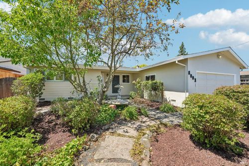 8003 Adrian Dr, Rohnert Park, CA, 94928-4059 | Card Image