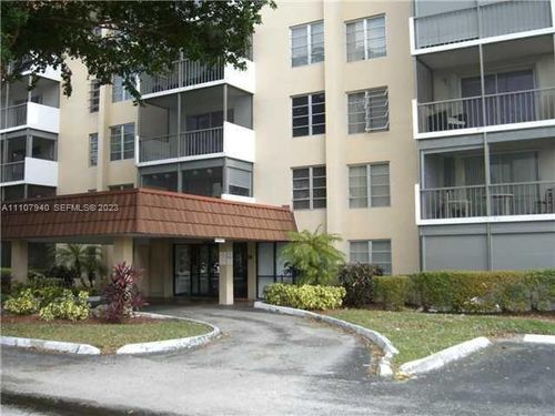 411-4158 Inverrary Dr, Lauderhill, FL, 33319-4523 | Card Image