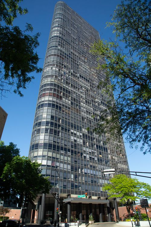 1601-5415 N Sheridan Rd, Chicago, IL, 60640-1991 | Card Image