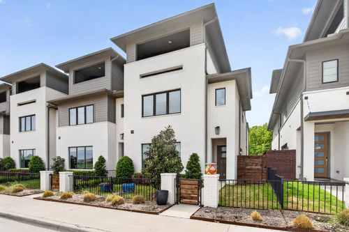 4221 Watercourse Dr, Fort Worth, TX, 76109-2001 | Card Image