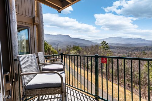 e104-3710 Weber Rd, Gatlinburg, TN, 37738-6450 | Card Image