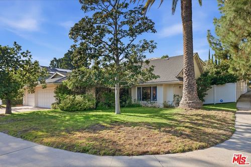 19041 Muirkirk Dr, Porter Ranch, CA, 91326-1036 | Card Image