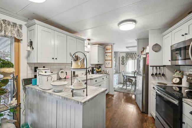 Kitchen 2 | Image 8