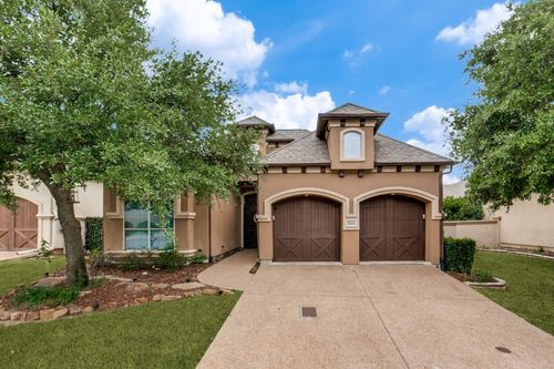 3606 Vineyard Way, Farmers Branch, TX, 75234-6570 | Card Image