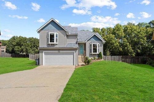 540 Northview St, Olathe, KS, 66061-6394 | Card Image