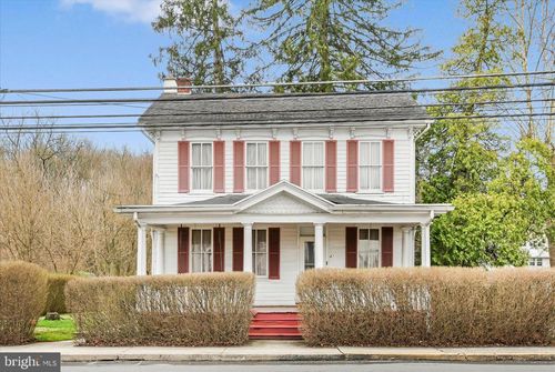 41 N Tulpehocken St, PINE GROVE, PA, 17963-1213 | Card Image