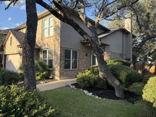 7712 Earp Way, Austin, TX, 78729-8034 | Card Image