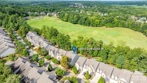 10211 Linksland Dr, Huntersville, NC, 28078-2645 | Card Image