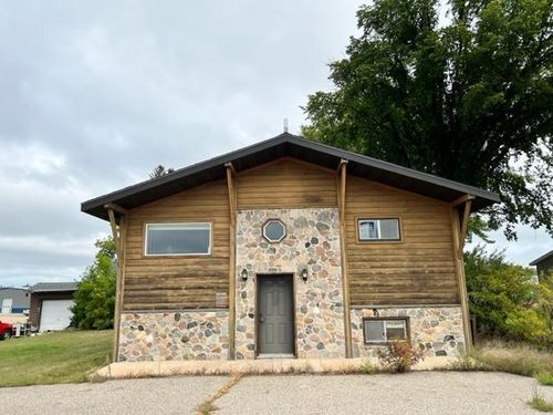 614 Ash Ave Ne, Wadena, MN, 56482-2400 | Card Image