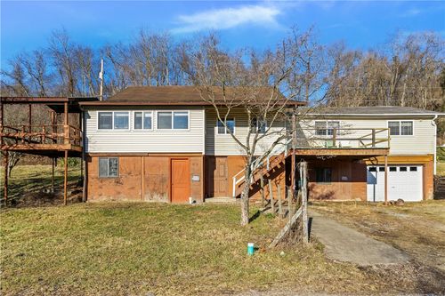 48 Vesta St, Denbo, PA, 15429-1022 | Card Image