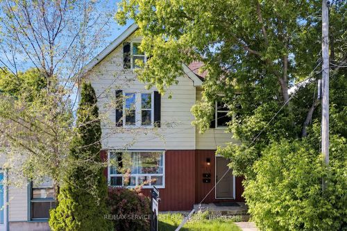 211 Raglan Rd, Kingston, ON, K7K1L5 | Card Image
