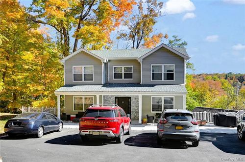 3764 Wood St, Jefferson Valley, NY, 10535-1206 | Card Image