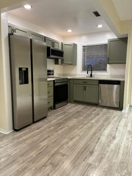 203-6001 Shakerwood Cir, Tamarac, FL, 33319-2360 | Card Image