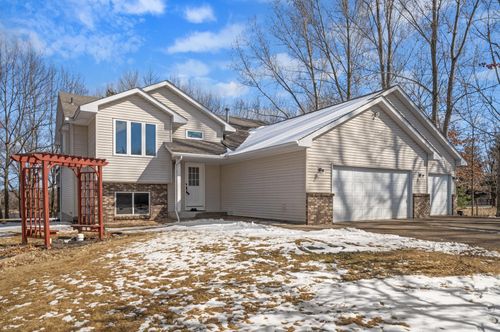 30699 Wallmark Lake Dr, Chisago City, MN, 55013-9335 | Card Image