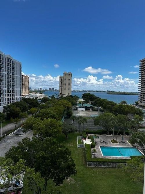 6b-11111 Biscayne Blvd, North Miami Beach, FL, 33181-3404 | Card Image