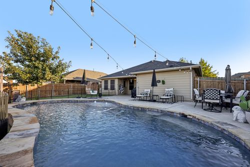 335 Coral Vine Ln, Burleson, TX, 76028-2741 | Card Image