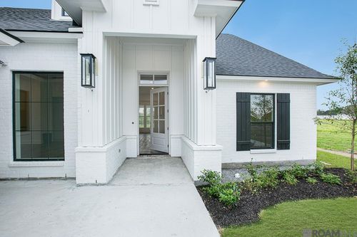 4313 Boulonnais Ave, Baton Rouge, LA, 70820-6008 | Card Image