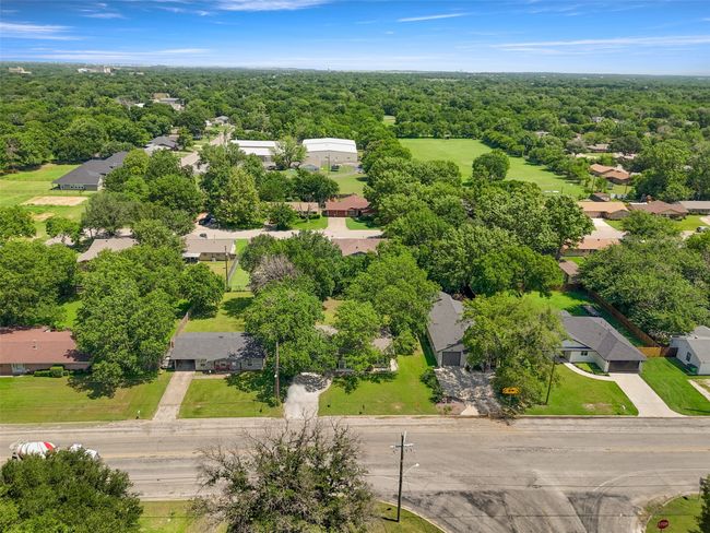 1305 Anthony St, House other with 3 bedrooms, 2 bathrooms and null parking in Gainesville TX | Image 27