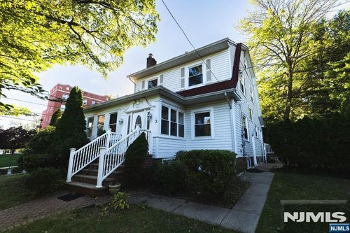 3 Hillside Ave, Nutley, NJ, 07110-1613 | Card Image