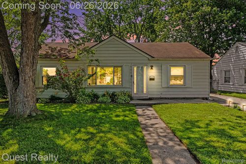 26215 Barnes St, Roseville, MI, 48066-3581 | Card Image