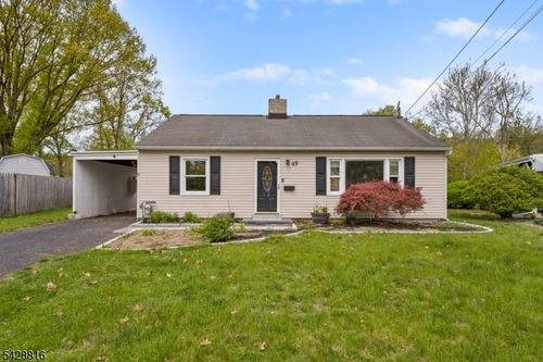 49 Louis Ave, Middlesex, NJ, 08846-1325 | Card Image